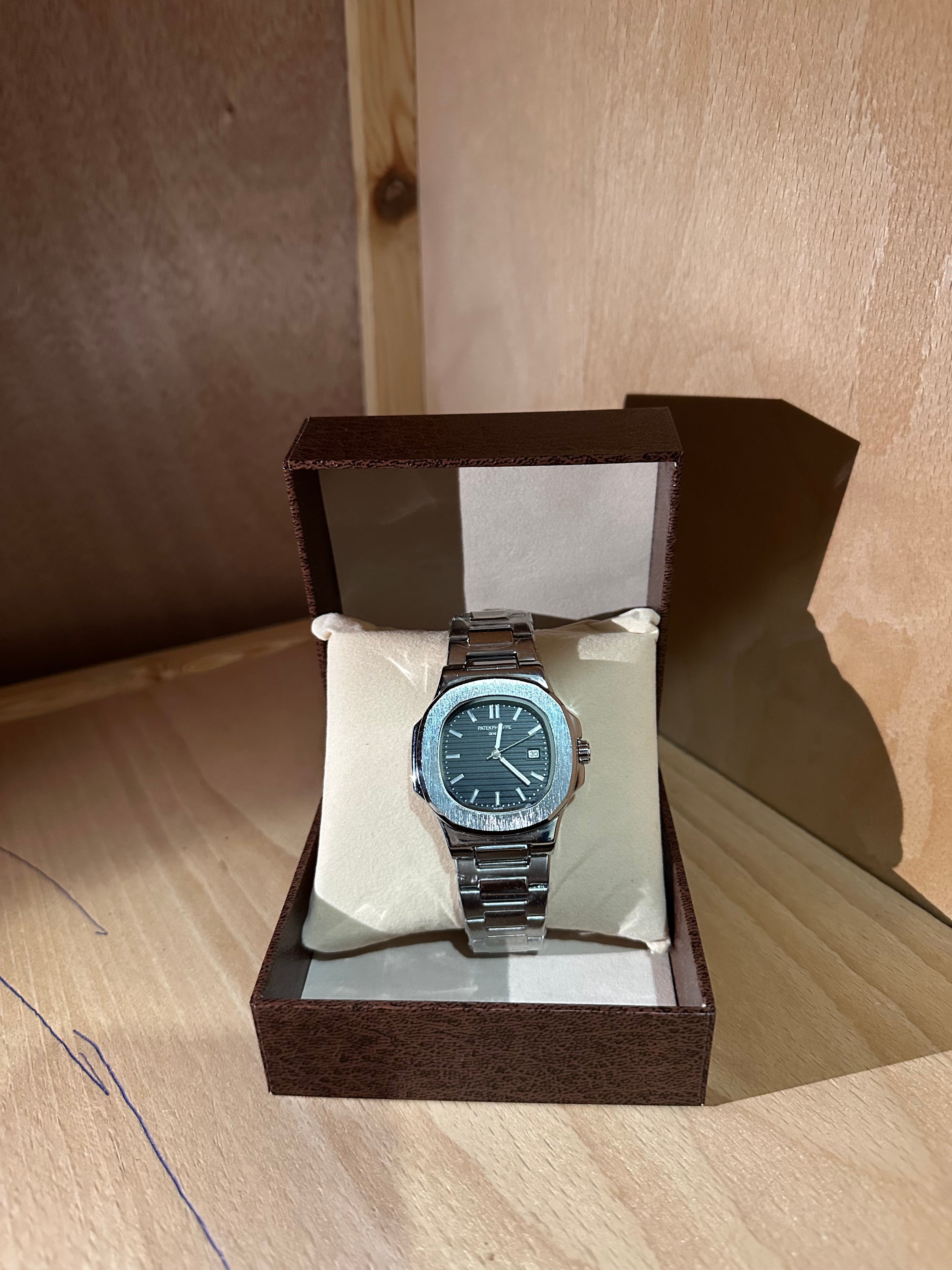 PHILLIP PATEK TABLEU NOIR